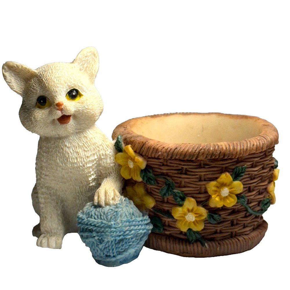 2001 McCrory Cat Figurine with Basket Yellow Flowers Resin Egg Holder York PA